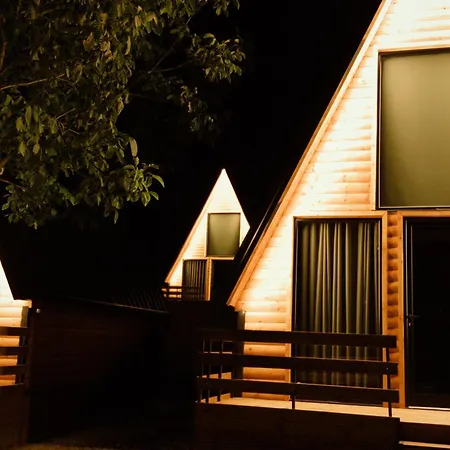 Domek alpejski The Wooden Village - By Nemercka *